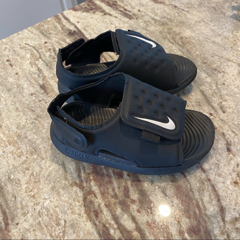 Nike toddler Sunday Sandals